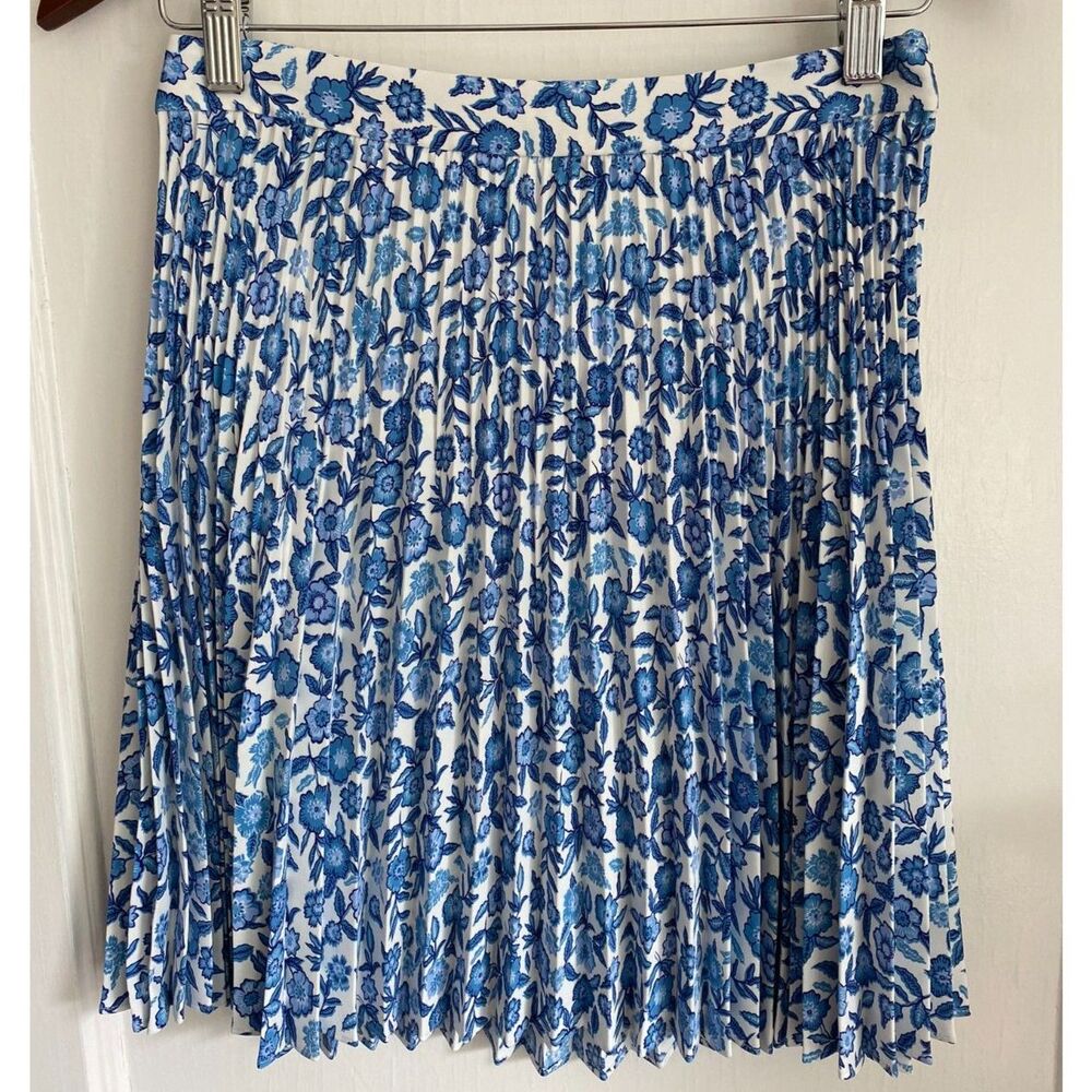 Boden Blue & White Floral Pleated Mini Women's Size 6